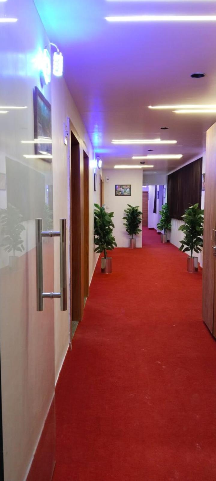 Hotel Royal Relax Gandhinagar Eksteriør bilde